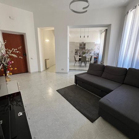 Port House Apartment Civitavecchia Exterior foto